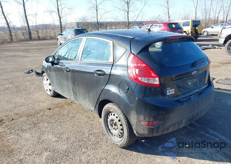 2013 Ford Fiesta Se z USA, uszkodzony, nr VIN 3FADP4EJ0DM214081